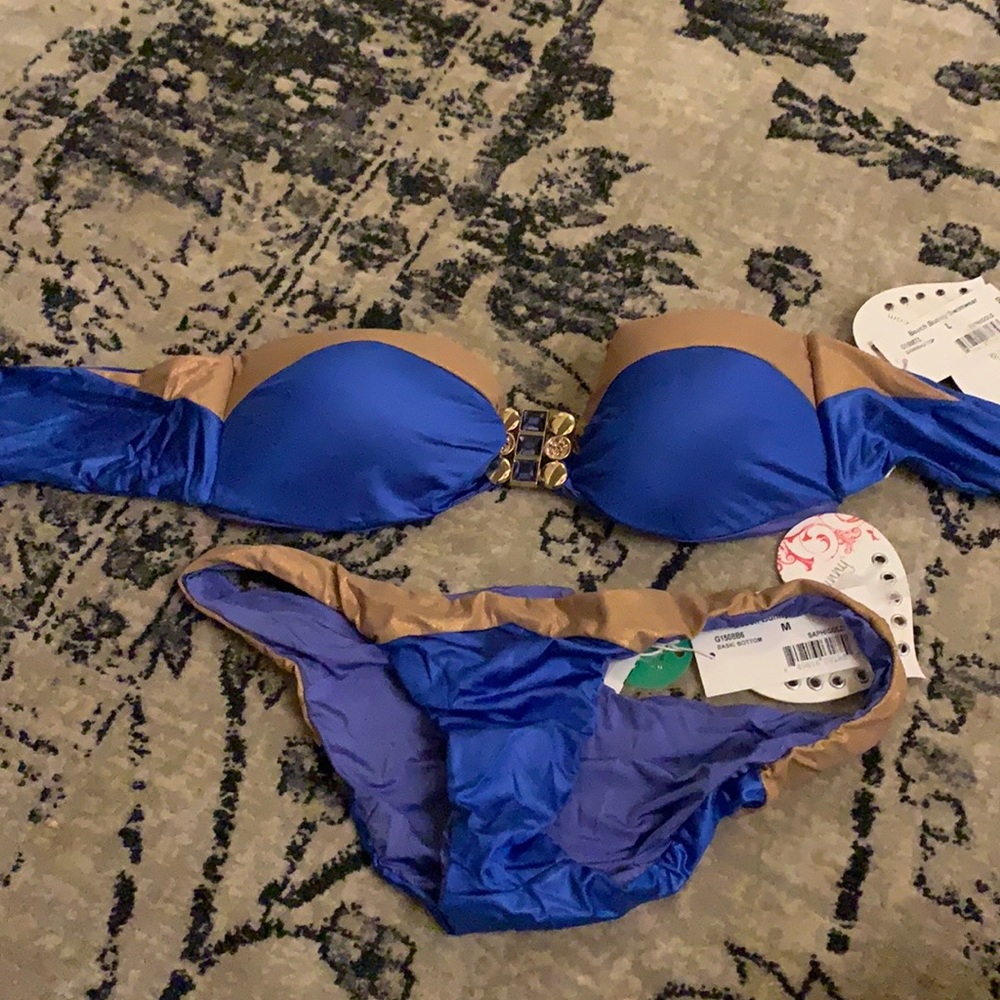 Brand new Beach Bunny bathing suit with tags